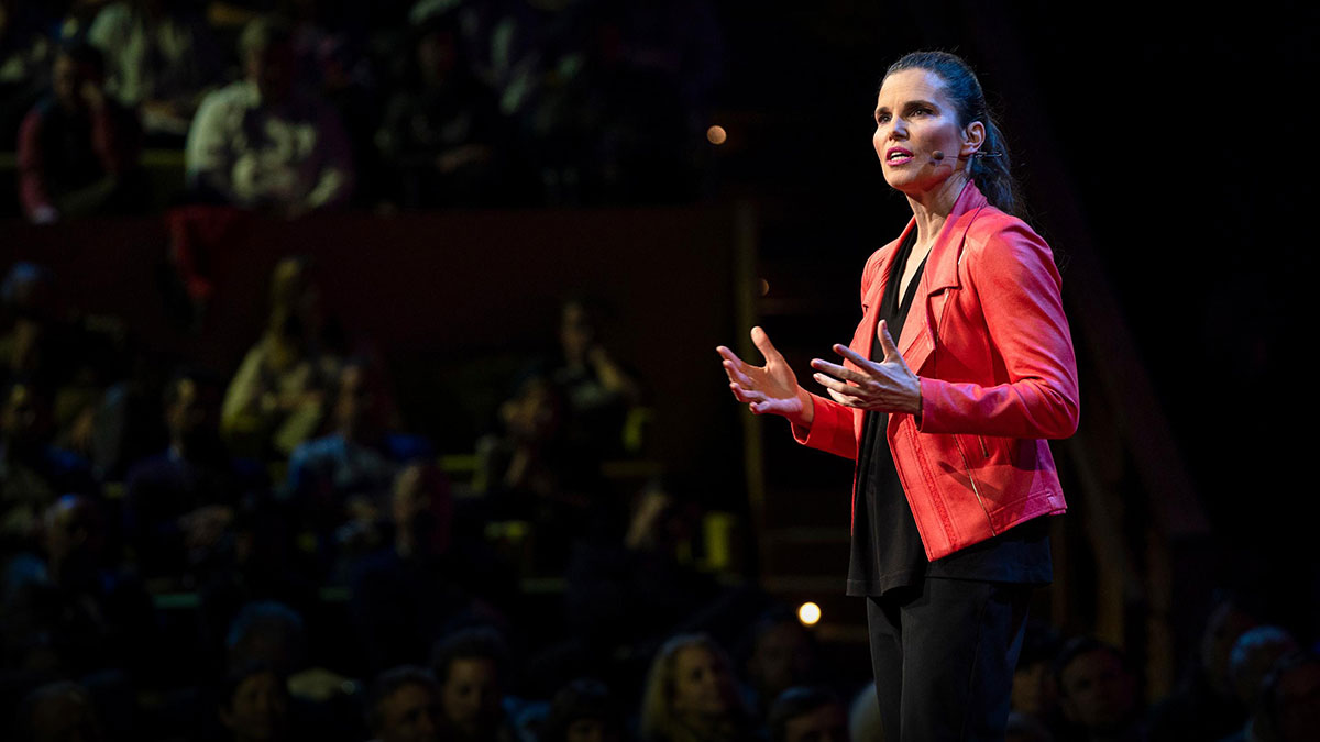 سخنرانی تد : دانشمندان باید برای آموختن، صحبت کردن و به چالش کشیدن آزاد باشند