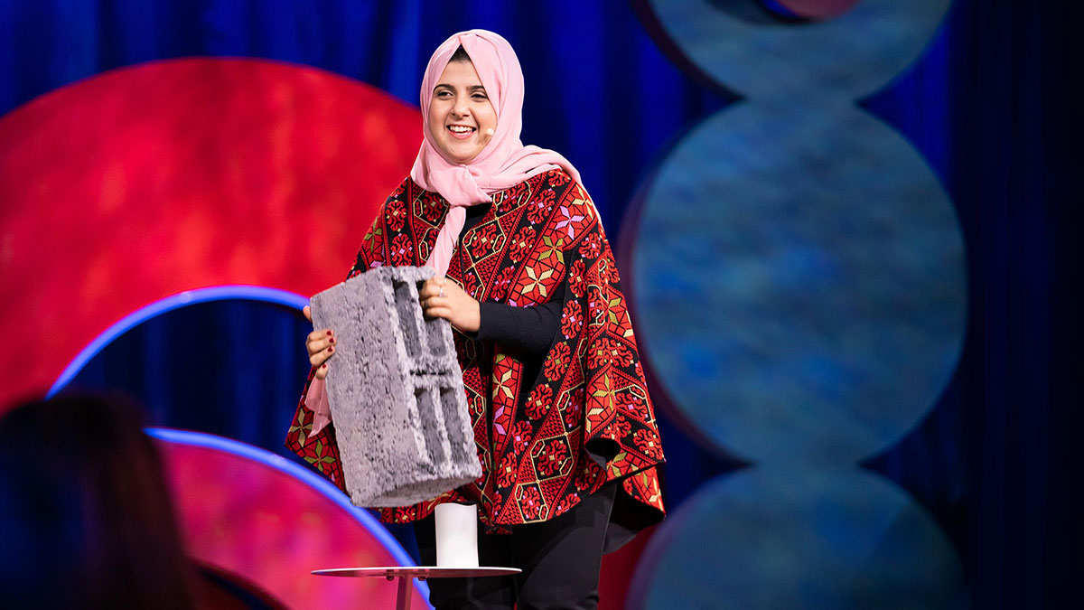 سخنرانی تد : چگونه من در غزه از خاکستر و خرده سنگ بلوک درست کردم