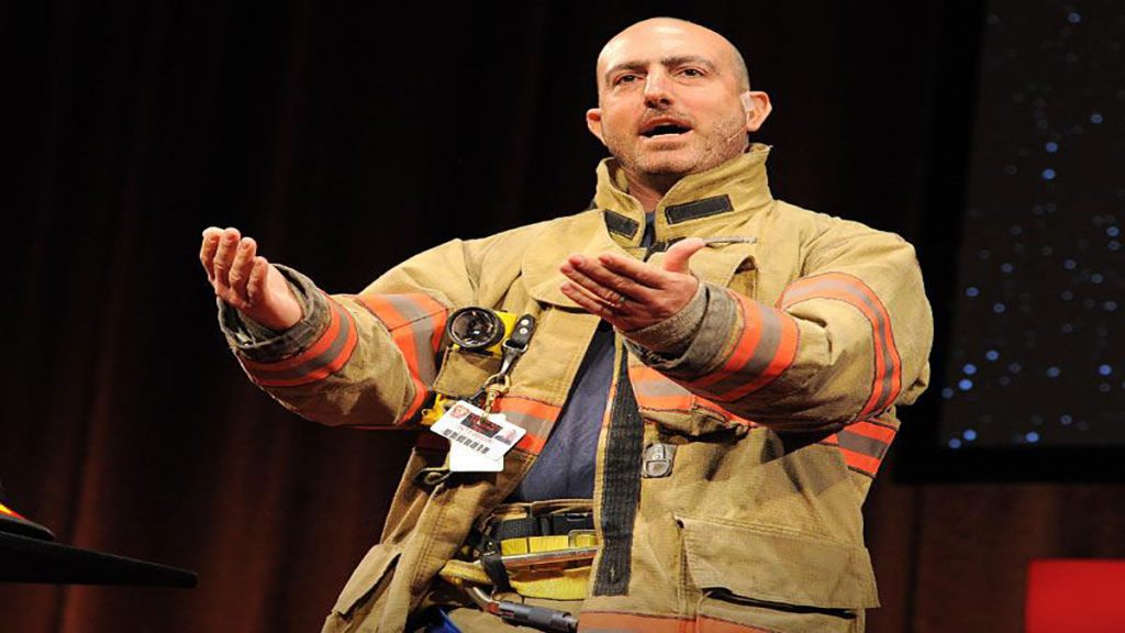 سخنرانی تد : مارک بزوس : یک درس زندگی از یک داوطلب آتش نشان
