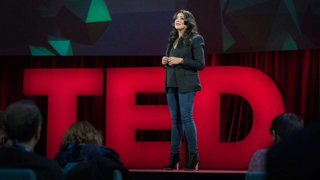 سخنرانی تد : به دختران بیاموزید شجاع باشند٬ نه بی نقص