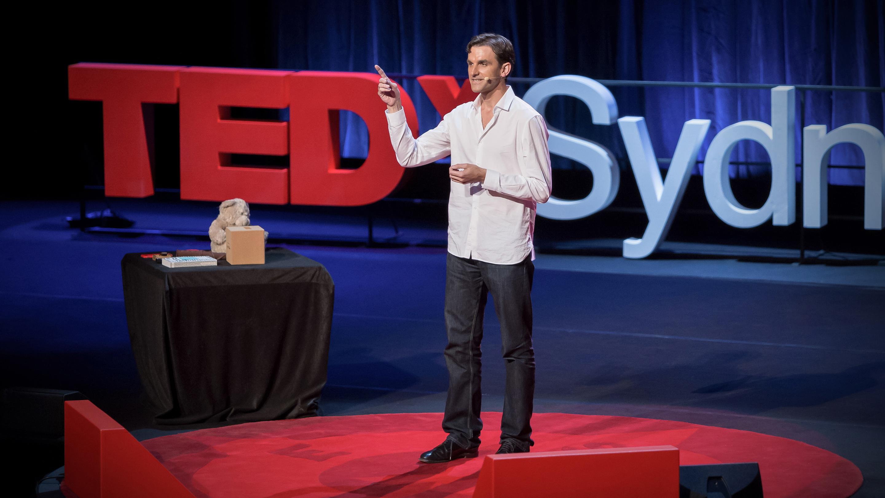 سخنرانی تد : اینترنت بدون صفحه‌های نمایش شاید این شکلی باشد